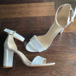 Nine West Nora Block Heel in White-Size 8.5